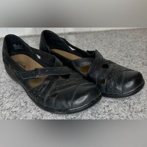Clarks Bendables | Women’s Ashland Rivers Black Leather Slip On Flats Size 10